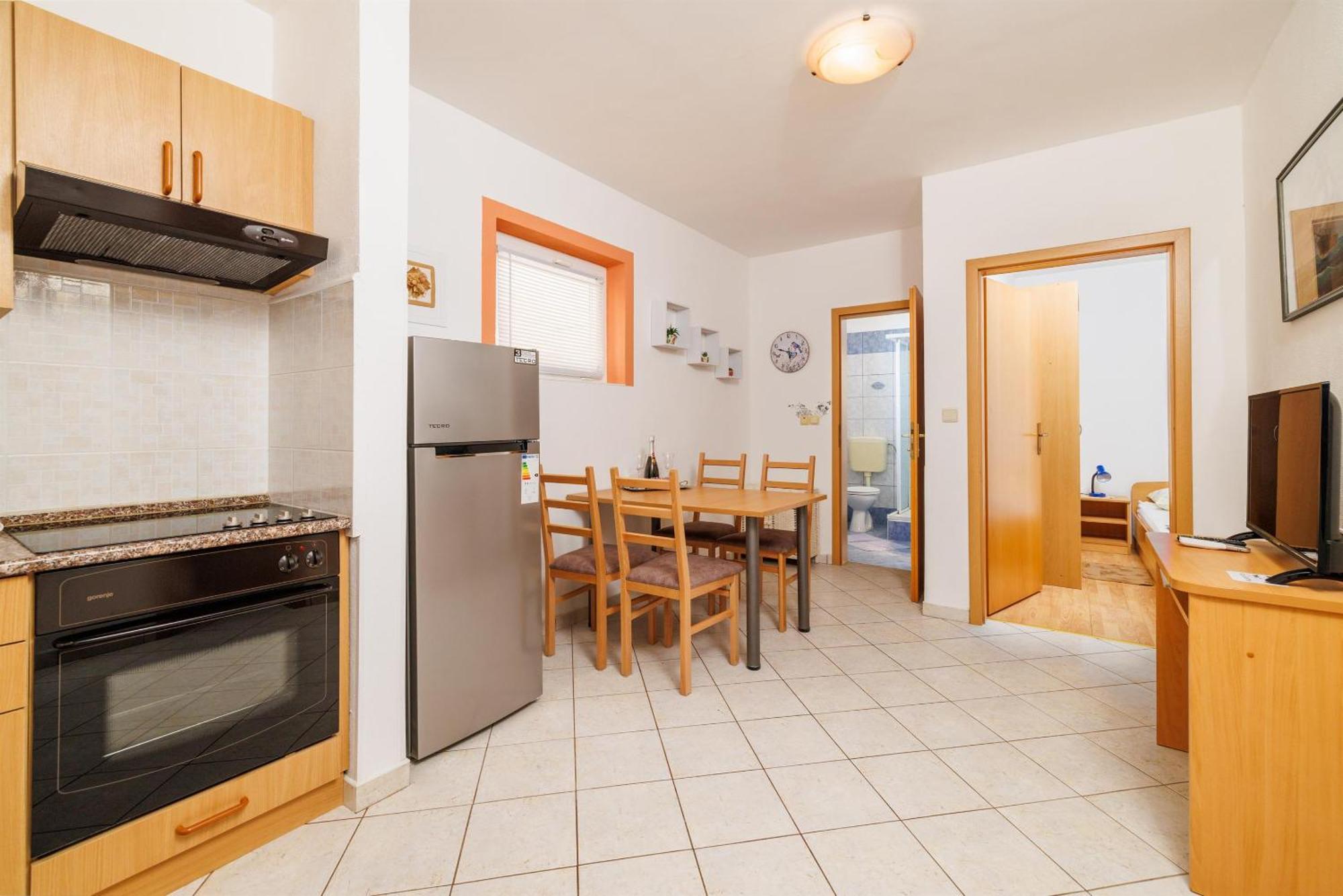 Apartment Julija Povile Bagian luar foto