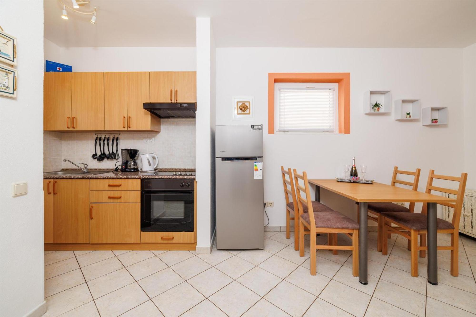 Apartment Julija Povile Bagian luar foto