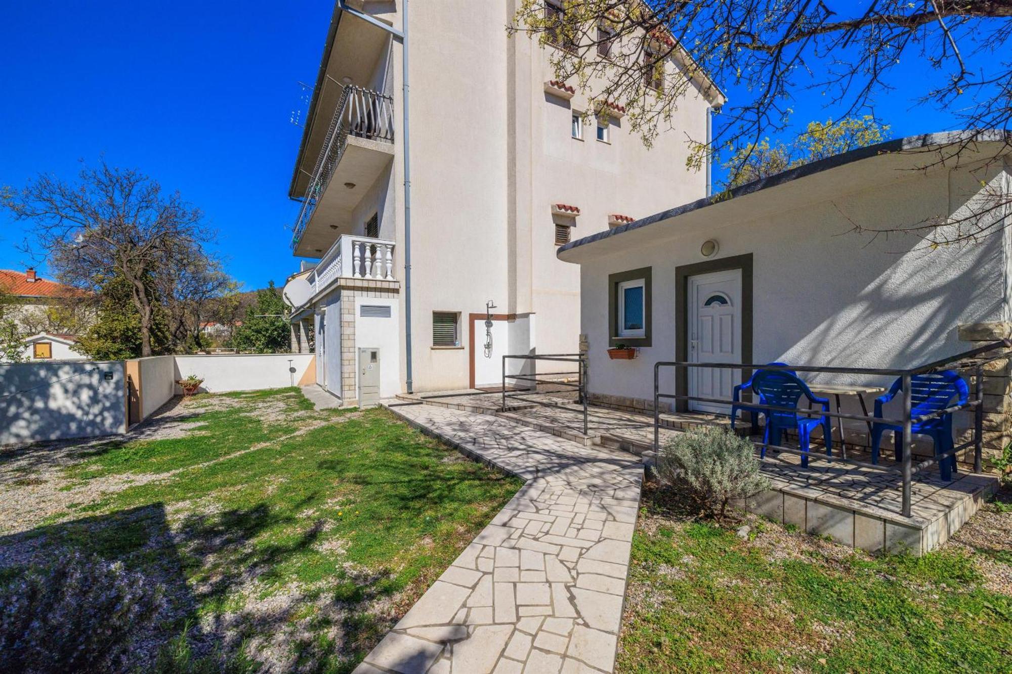 Apartment Julija Povile Bagian luar foto