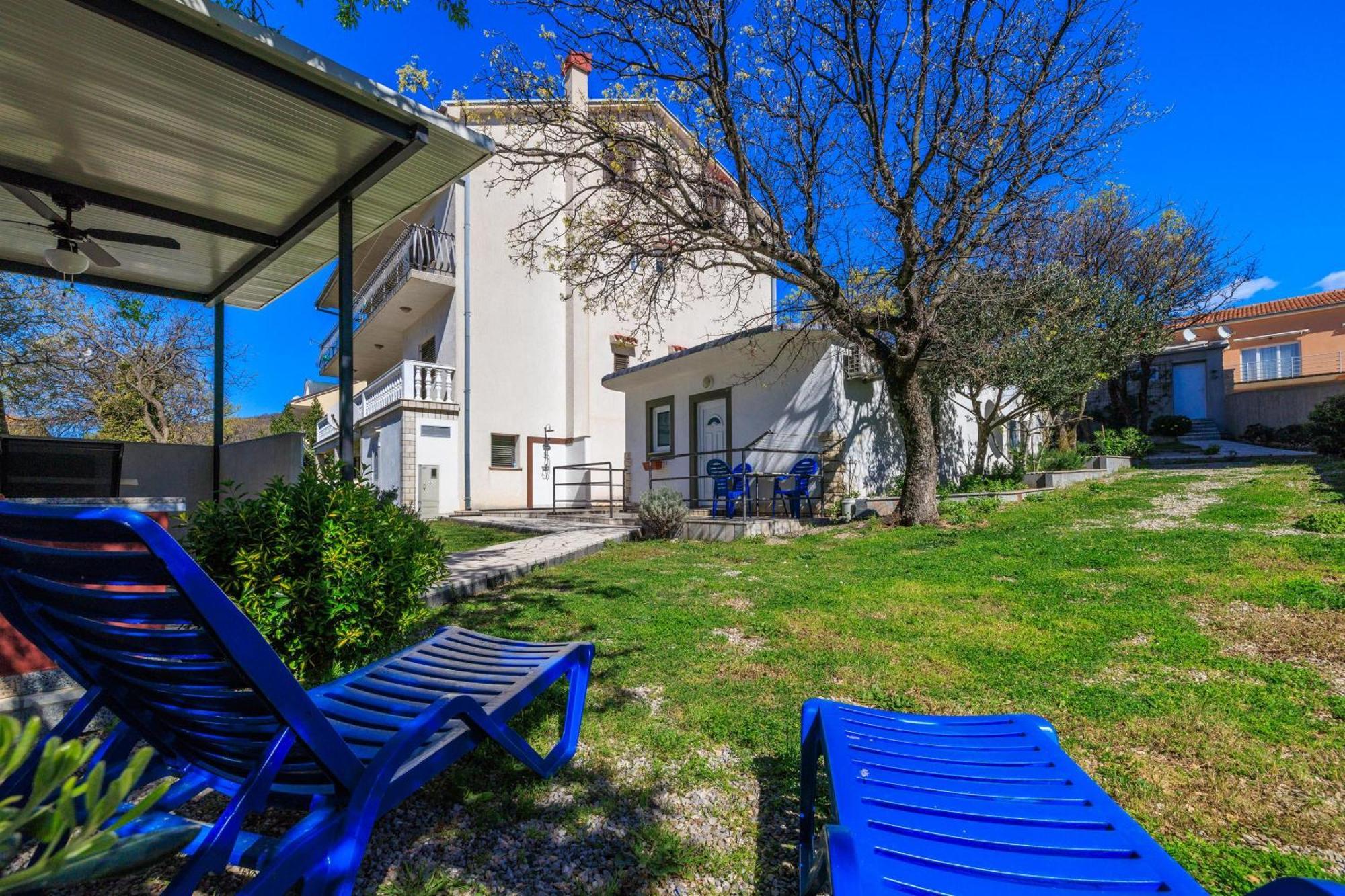 Apartment Julija Povile Bagian luar foto